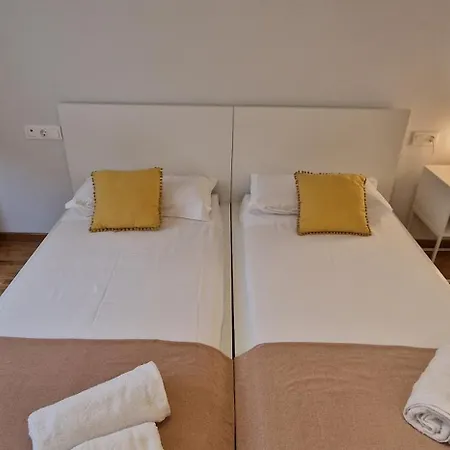 Artilleria 10 - 2 Hab 2 Banos, Con Garaje Y Wifi - Vut-3845-as *