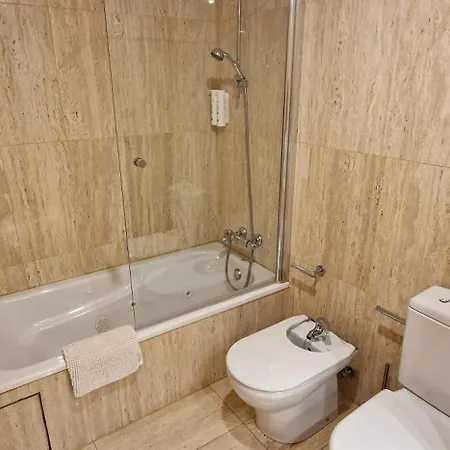 Artilleria 10 - 2 Hab 2 Banos, Con Garaje Y Wifi - Vut-3845-as 希洪