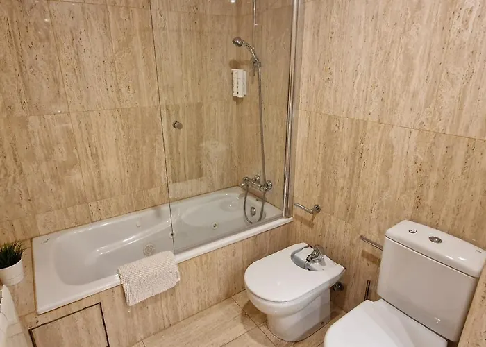 Artilleria 10 - 2 Hab 2 Banos, Con Garaje Y Wifi - Vut-3845-as Gijón