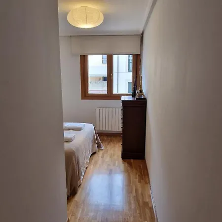 Appartement Artilleria 10 - 2 Hab 2 Banos, Con Garaje Y Wifi - Vut-3845-as